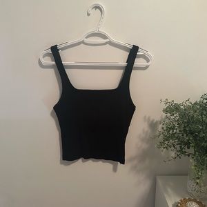 Square neck Zara crop top 🎽